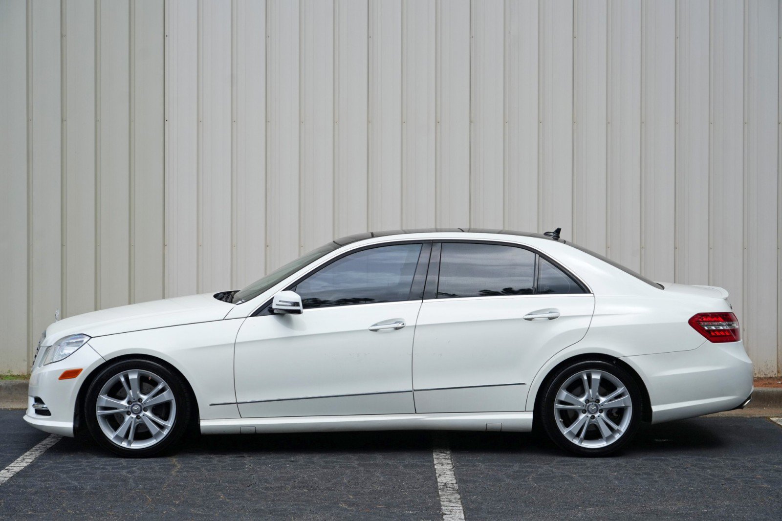 Used 2013 Mercedes-Benz E 350 Sedan image 46