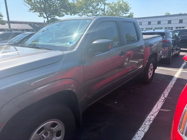 Used 2024 Nissan Frontier S RWD image 4