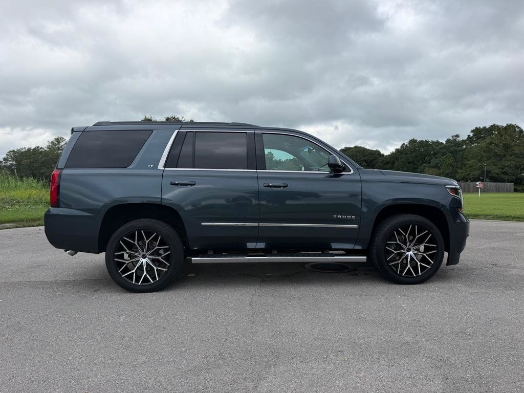 Used 2019 Chevrolet Tahoe LT w/ LT Signature Package RWD image 7