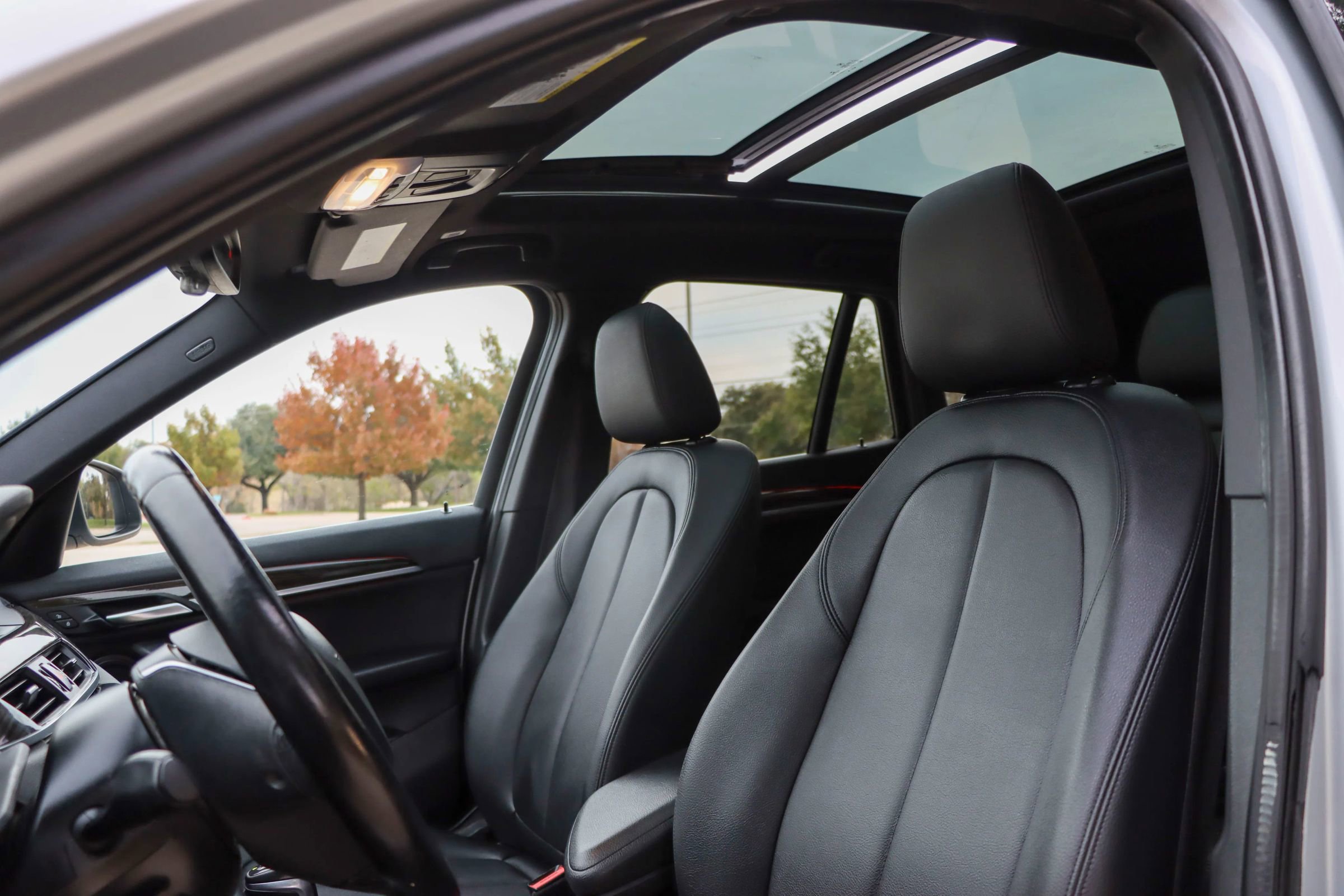 Used 2017 BMW X1 xDrive28i image 14