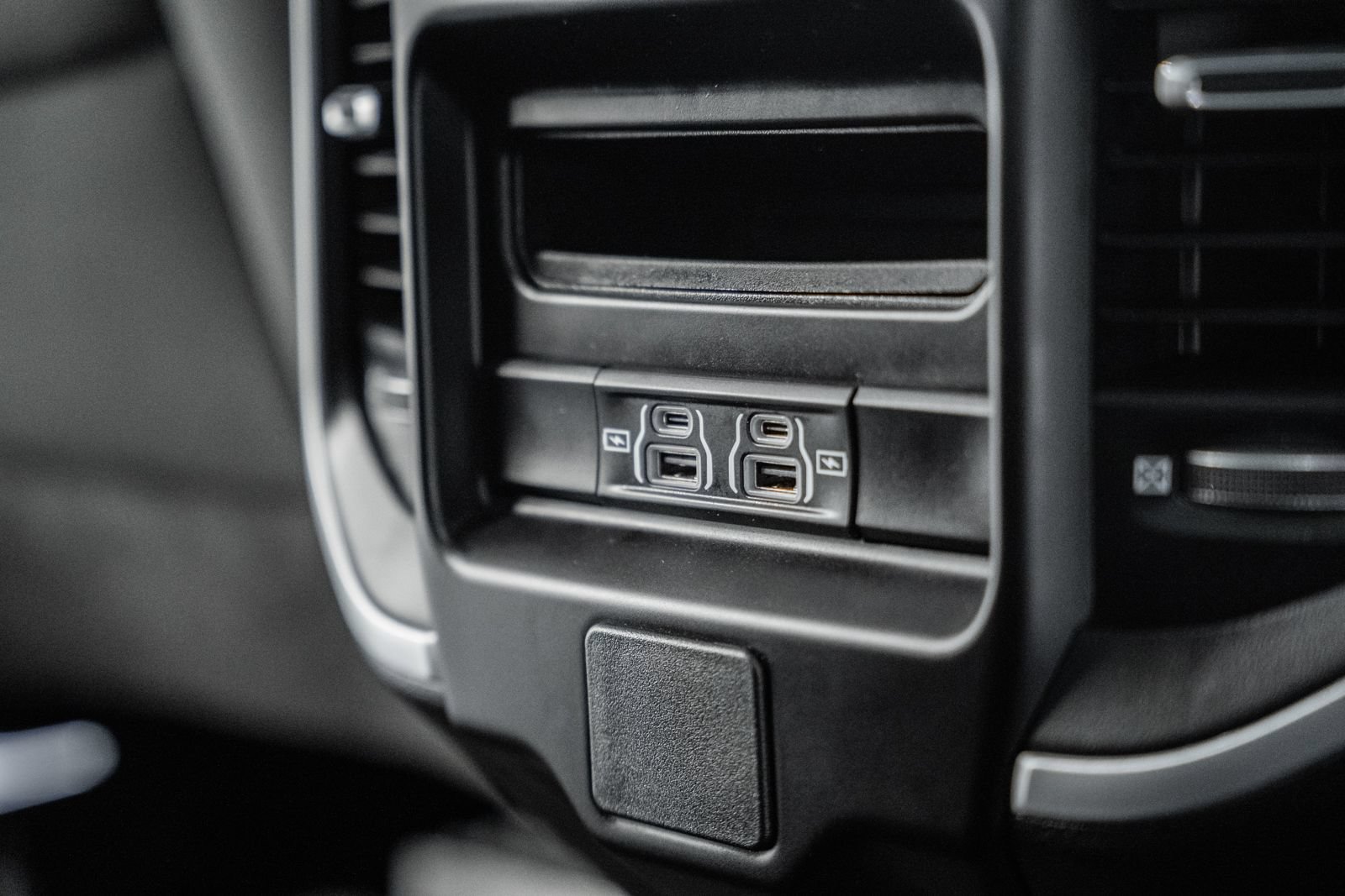 Used 2023 RAM 1500 Big Horn AWD/4WD image 33