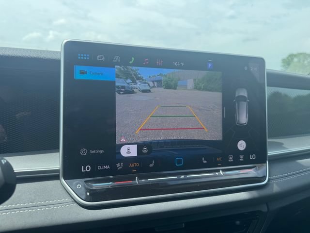 New 2026 Volkswagen Tiguan SE FWD image 9