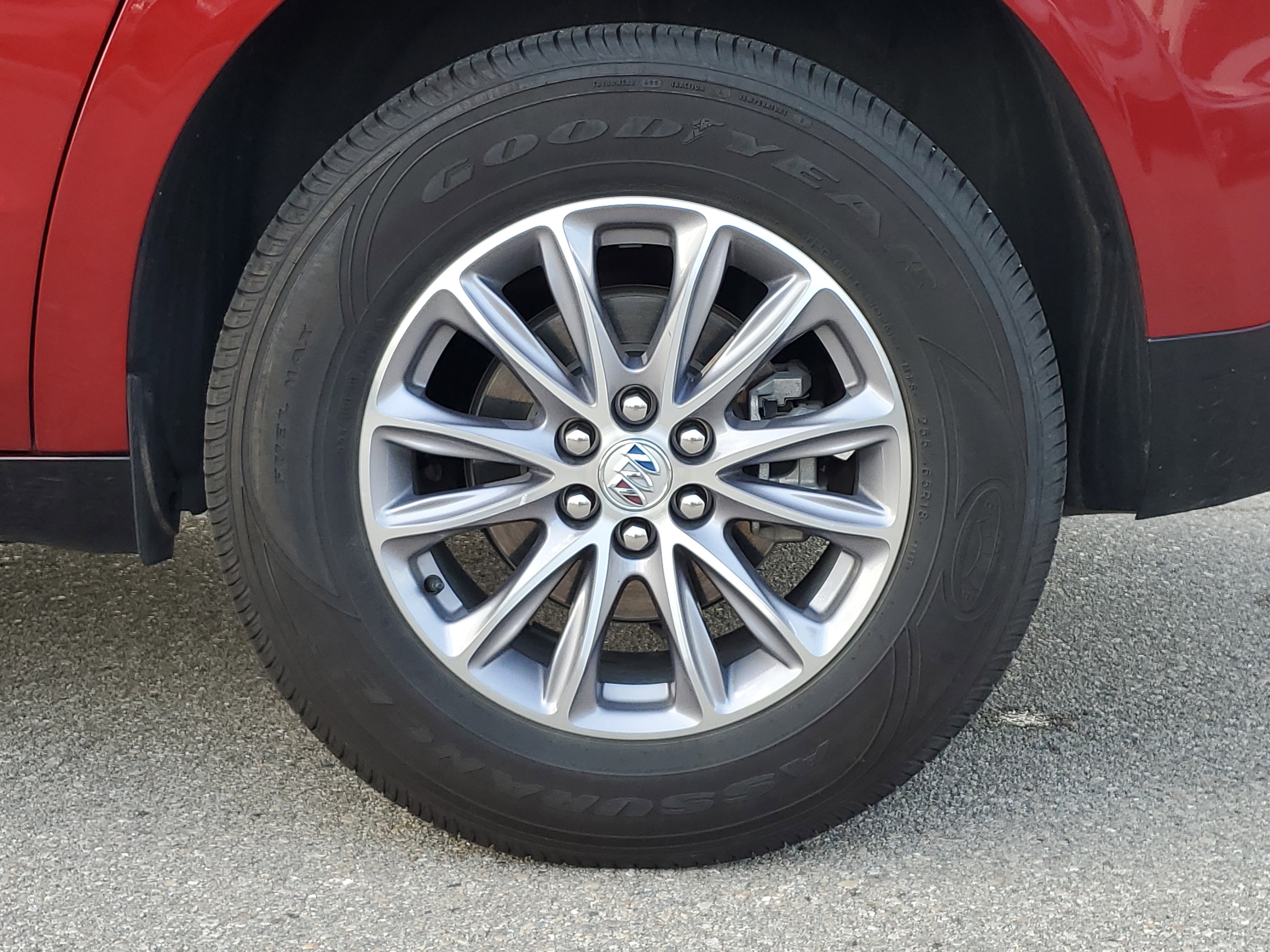 Used 2024 Buick Enclave Premium image 9