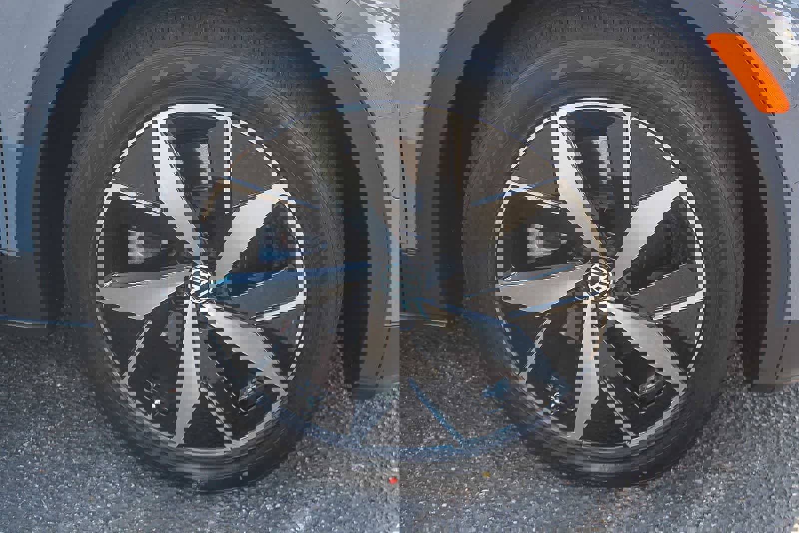 Used 2023 Volkswagen ID.4 Pro S image 12