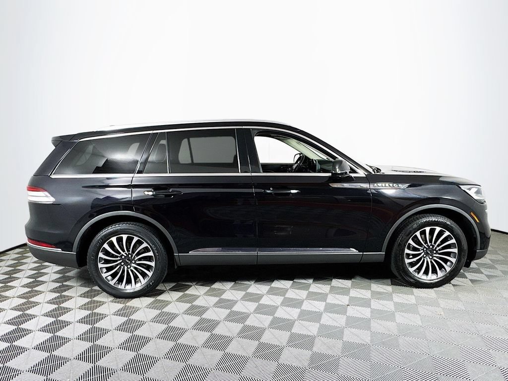 Used 2022 Lincoln Aviator Reserve AWD/4WD image 8