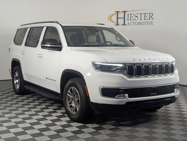 Used 2024 Jeep Wagoneer 2WD image 2