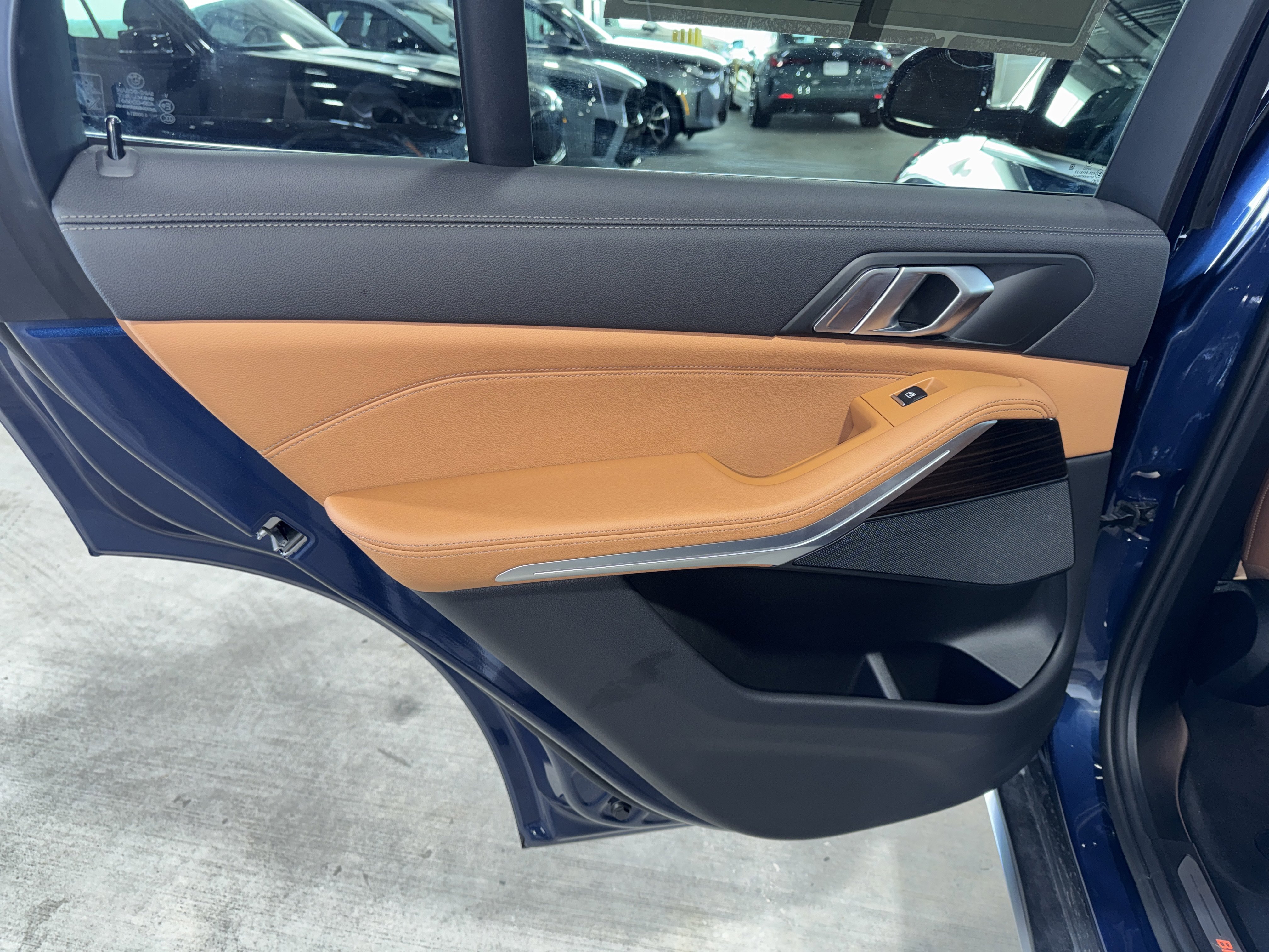 Used 2021 BMW X5 xDrive40i w/ Premium Package 2 image 16