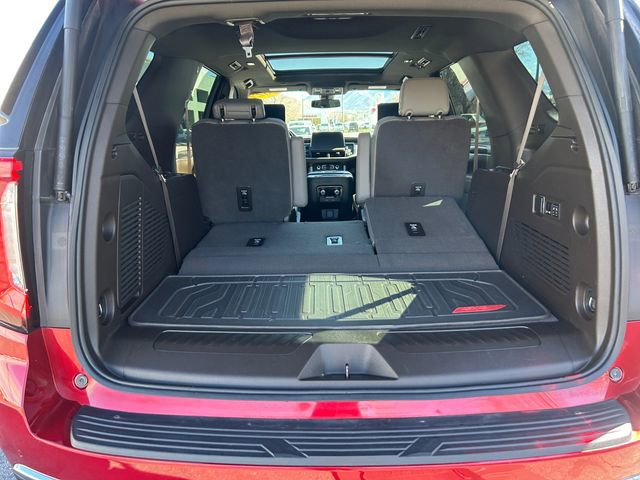 Used 2022 GMC Yukon SLT w/ SLT Luxury Package image 19