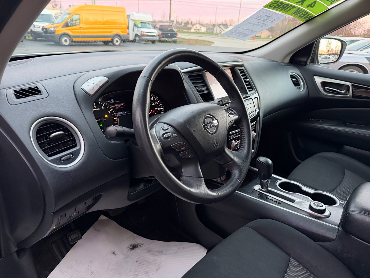 Used 2020 Nissan Pathfinder SV w/ Cargo Package image 19