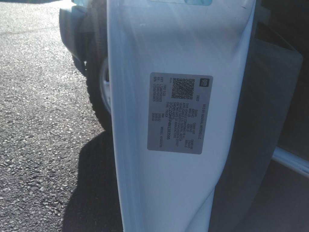 Used 2022 Chevrolet Express 3500 Extended w/ Driver Convenience Package image 17