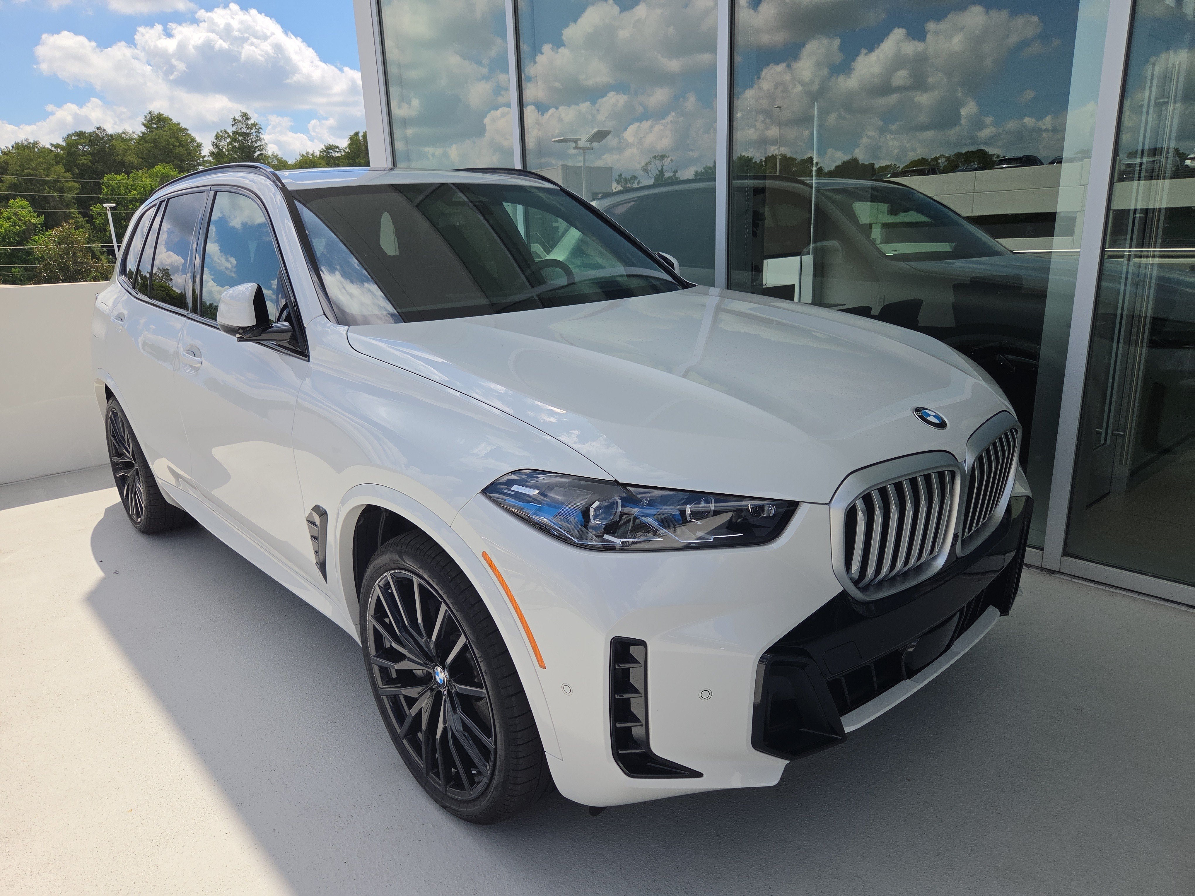 Certified 2026 BMW X5 xDrive40i w/ M Sport Package