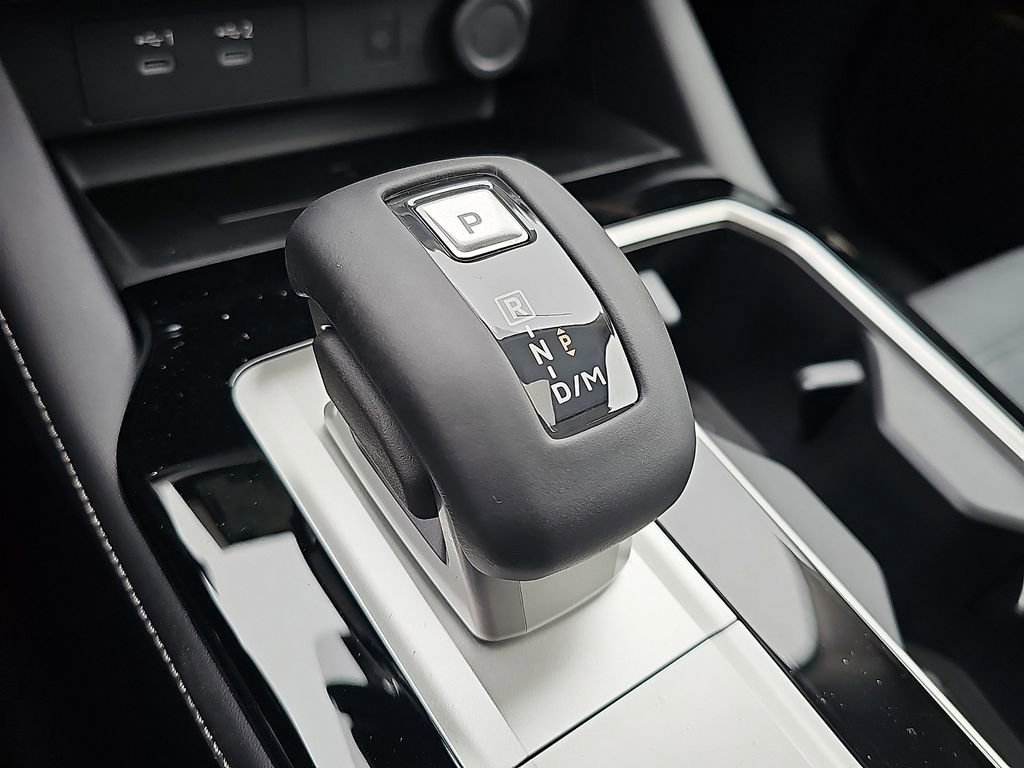 New 2026 Mitsubishi Outlander SE AWD/4WD image 11