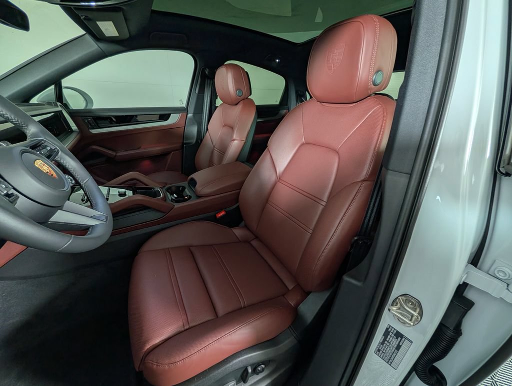 New 2026 Porsche Cayenne S AWD/4WD image 5