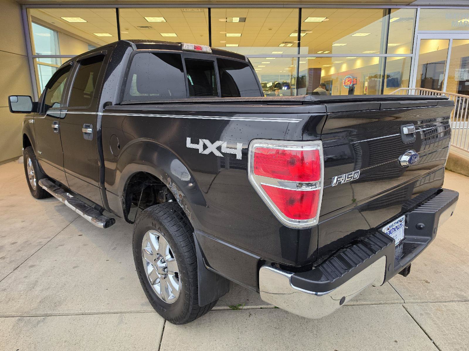 Used 2014 Ford F150 XLT w/ Equipment Group 302A Luxury AWD/4WD image 3