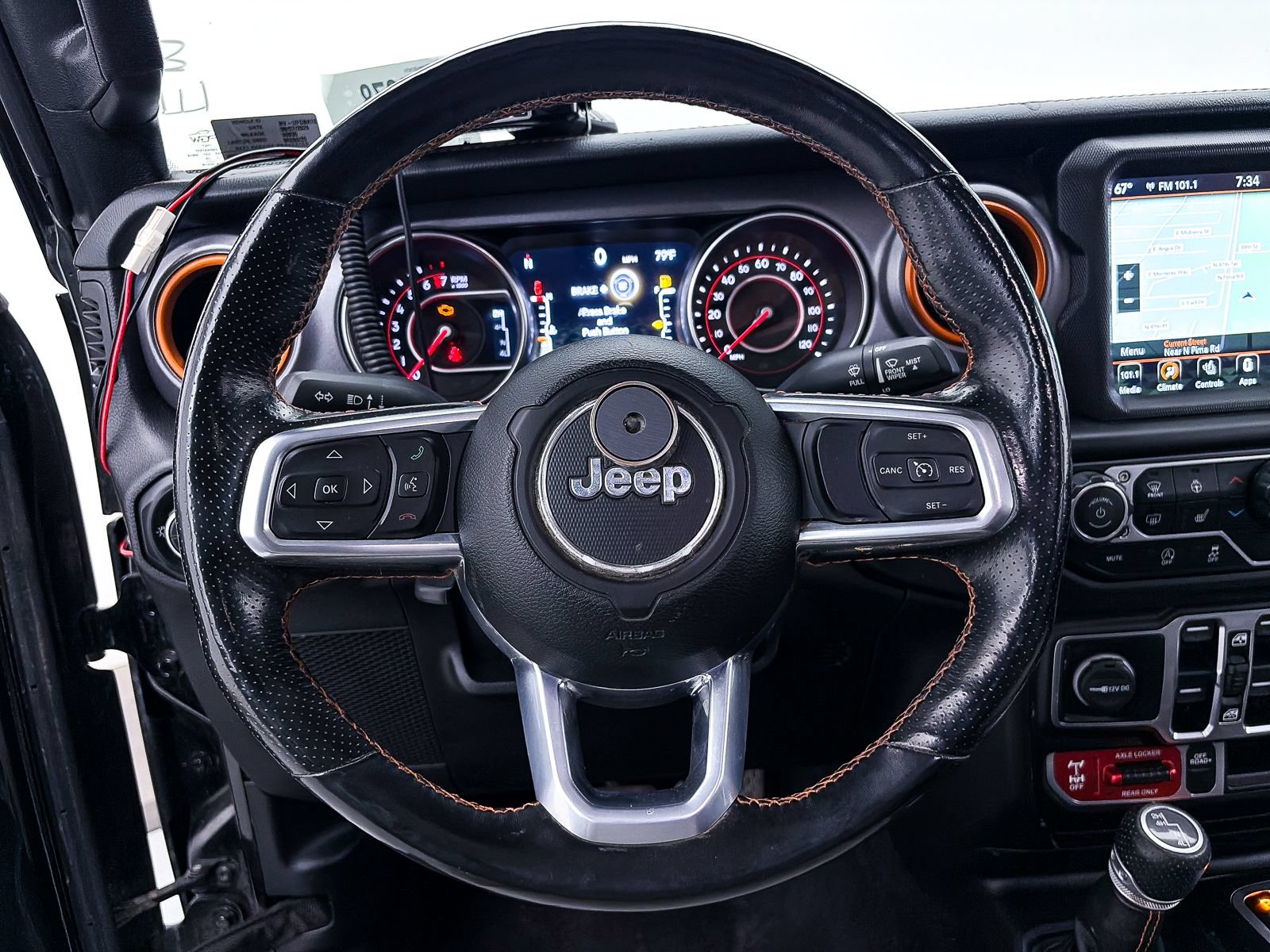 Used 2021 Jeep Gladiator Mojave AWD/4WD image 34
