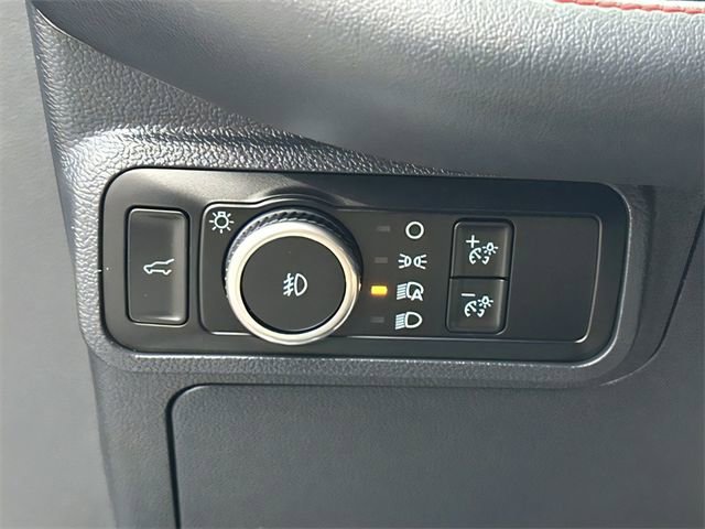 Used 2025 Ford Explorer ST-Line w/ ST-Line Street Pack image 12