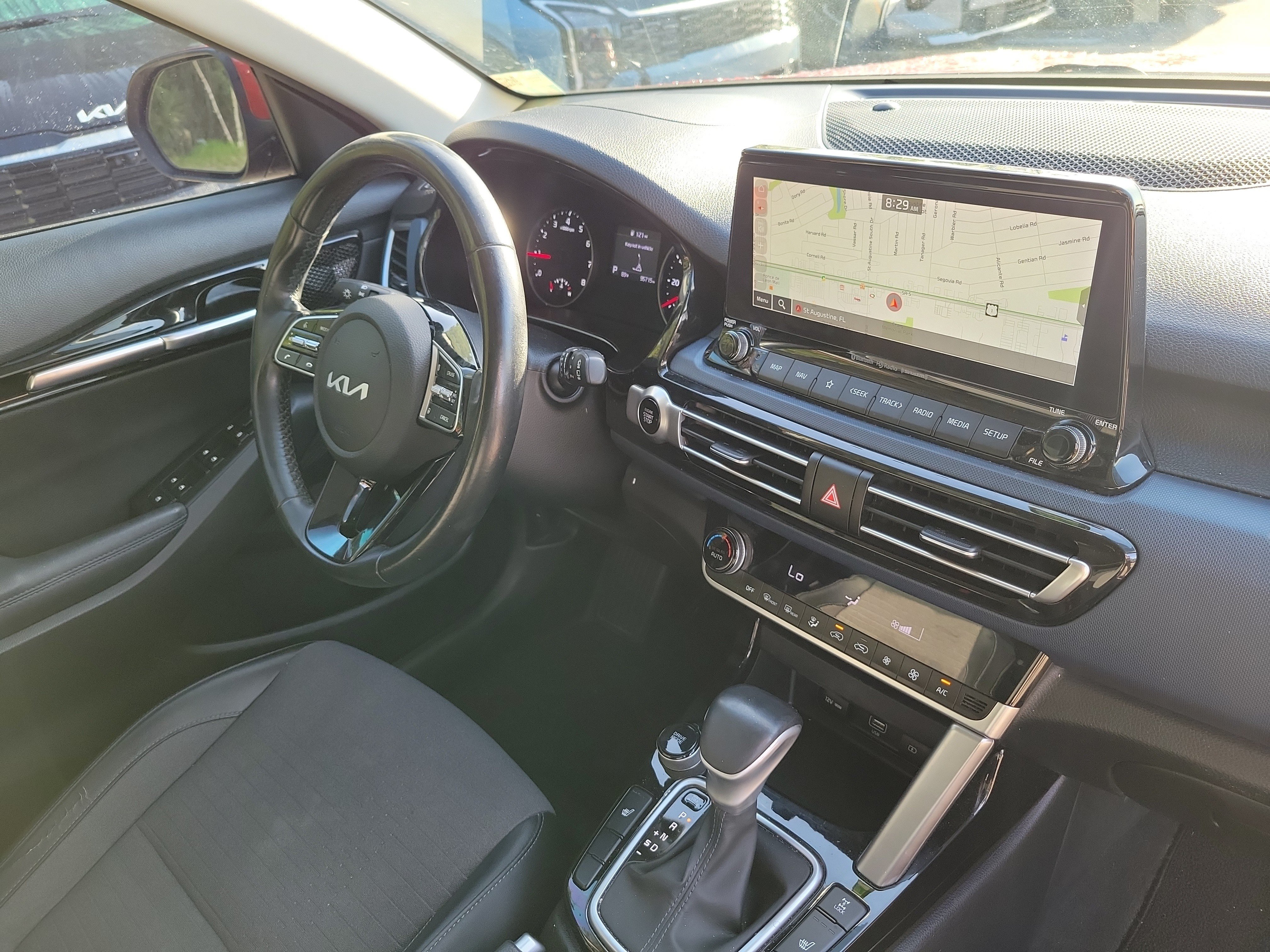 Used 2023 Kia Seltos S w/ Navigation Package AWD/4WD image 8