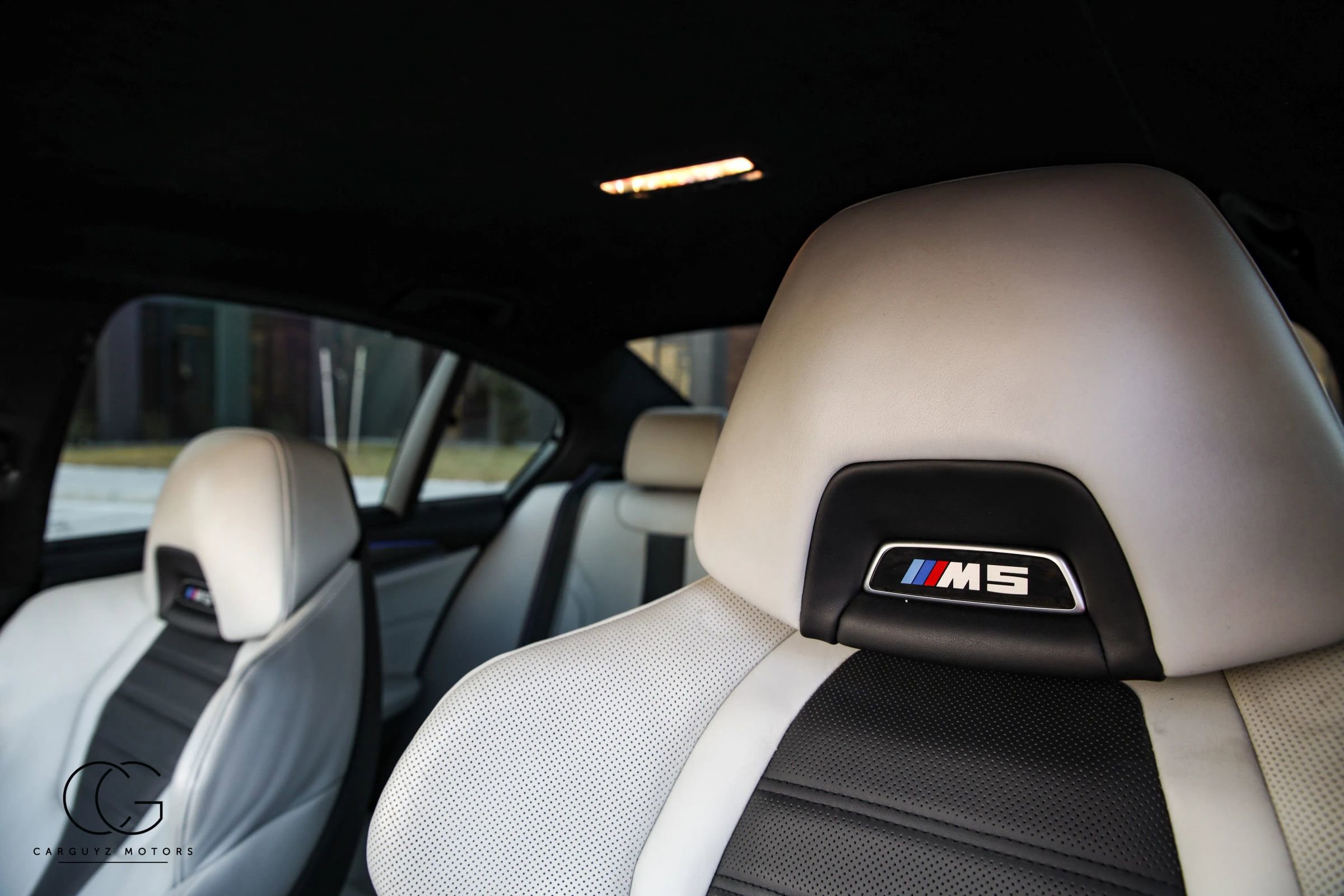 Used 2019 BMW M5 w/ Executive Package image 28