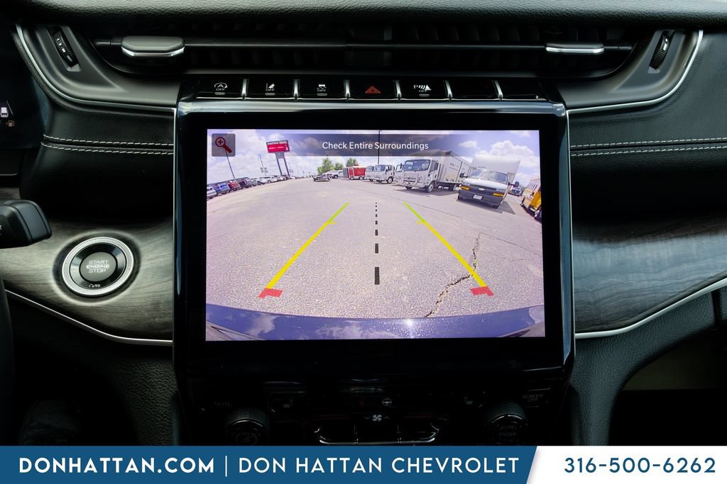 Used 2022 Jeep Grand Cherokee L Limited AWD/4WD image 9