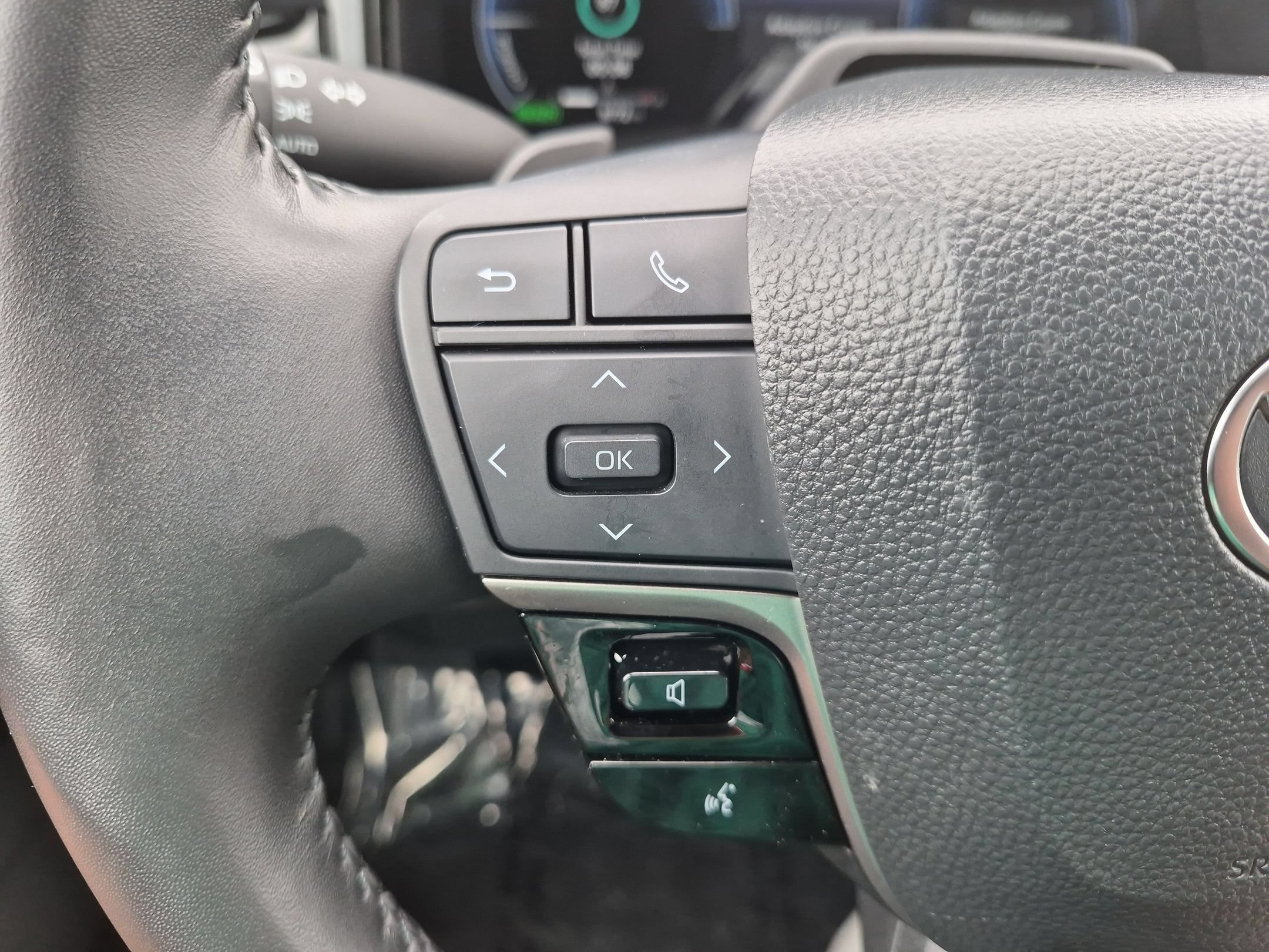 Used 2025 Toyota Camry XSE w/ Premium Plus Package AWD/4WD image 14