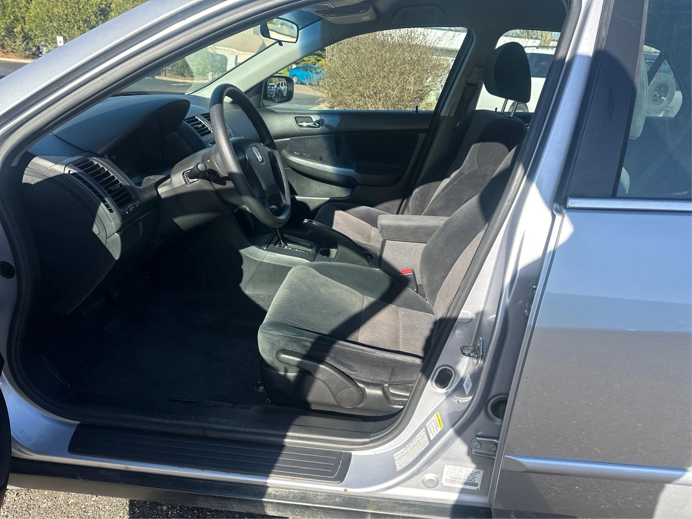 Used 2003 Honda Accord LX image 9