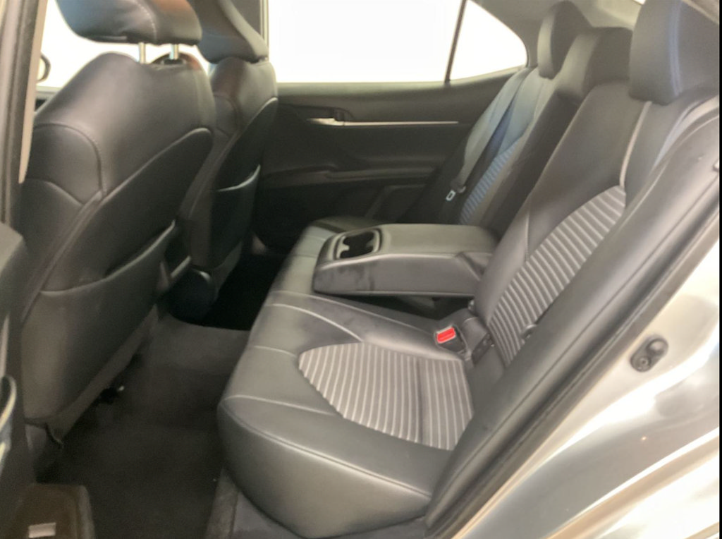 Used 2023 Toyota Camry SE FWD image 10
