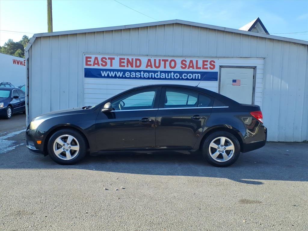 Used 2012 Chevrolet Cruze LT FWD image 2