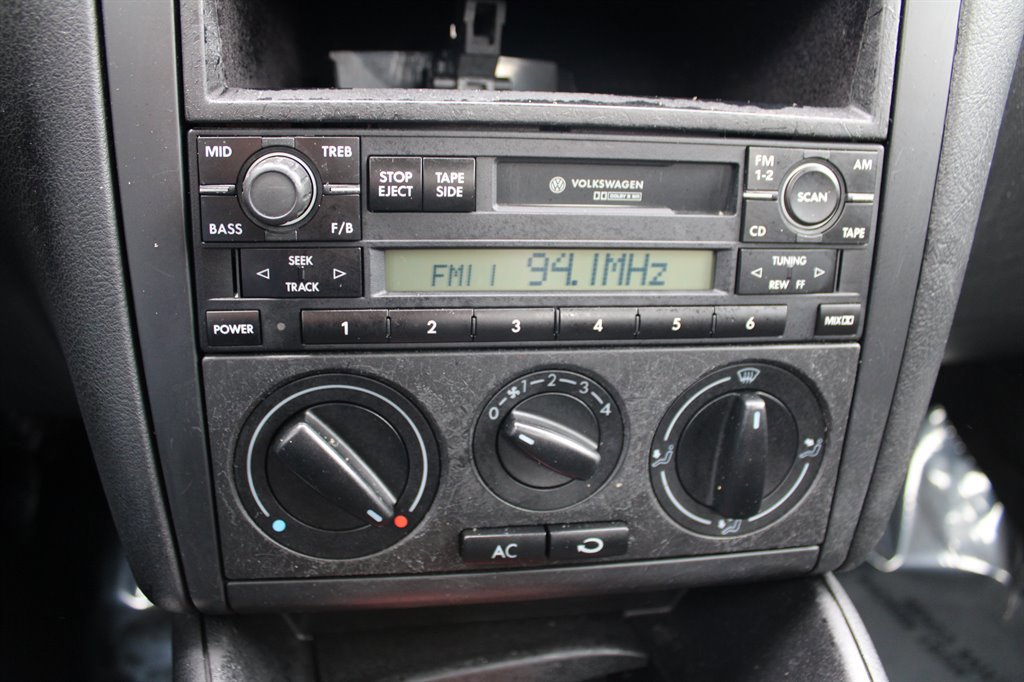 Used 2002 Volkswagen Jetta GL image 21