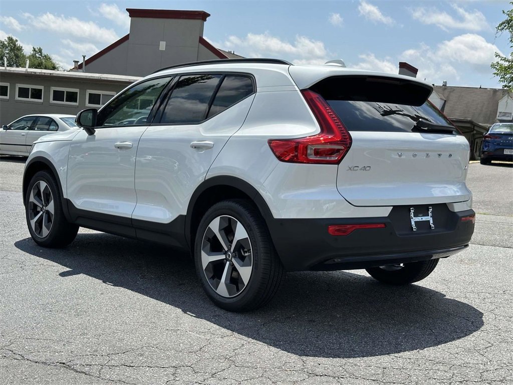 New 2026 Volvo XC40 B4 Plus w/ Protection Package Premier image 21