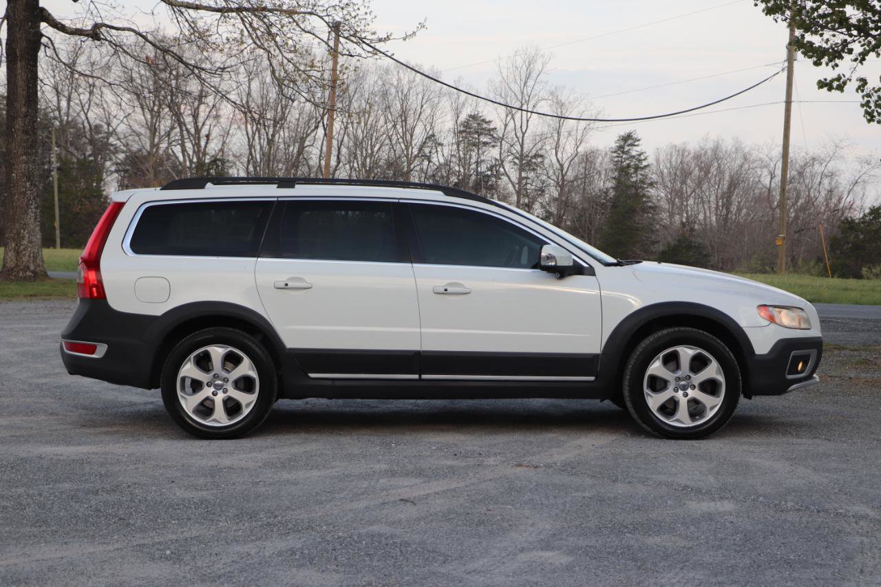 Used 2012 Volvo XC70 T6 image 3