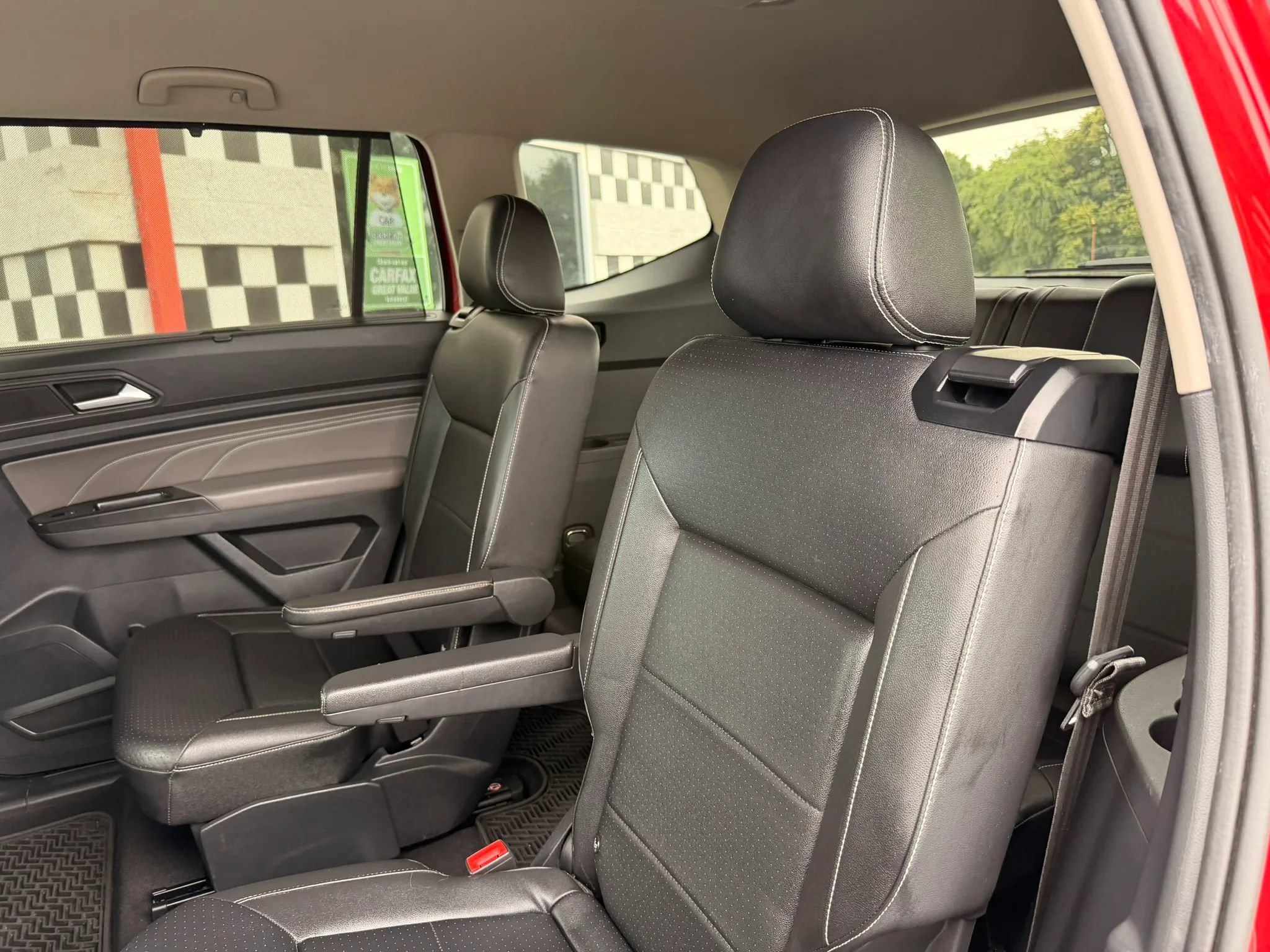 Used 2021 Volkswagen Atlas SE FWD image 25