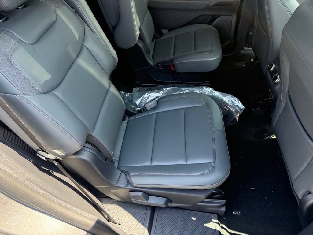 New 2026 Ford Explorer Active w/ Active Comfort Package AWD/4WD image 46