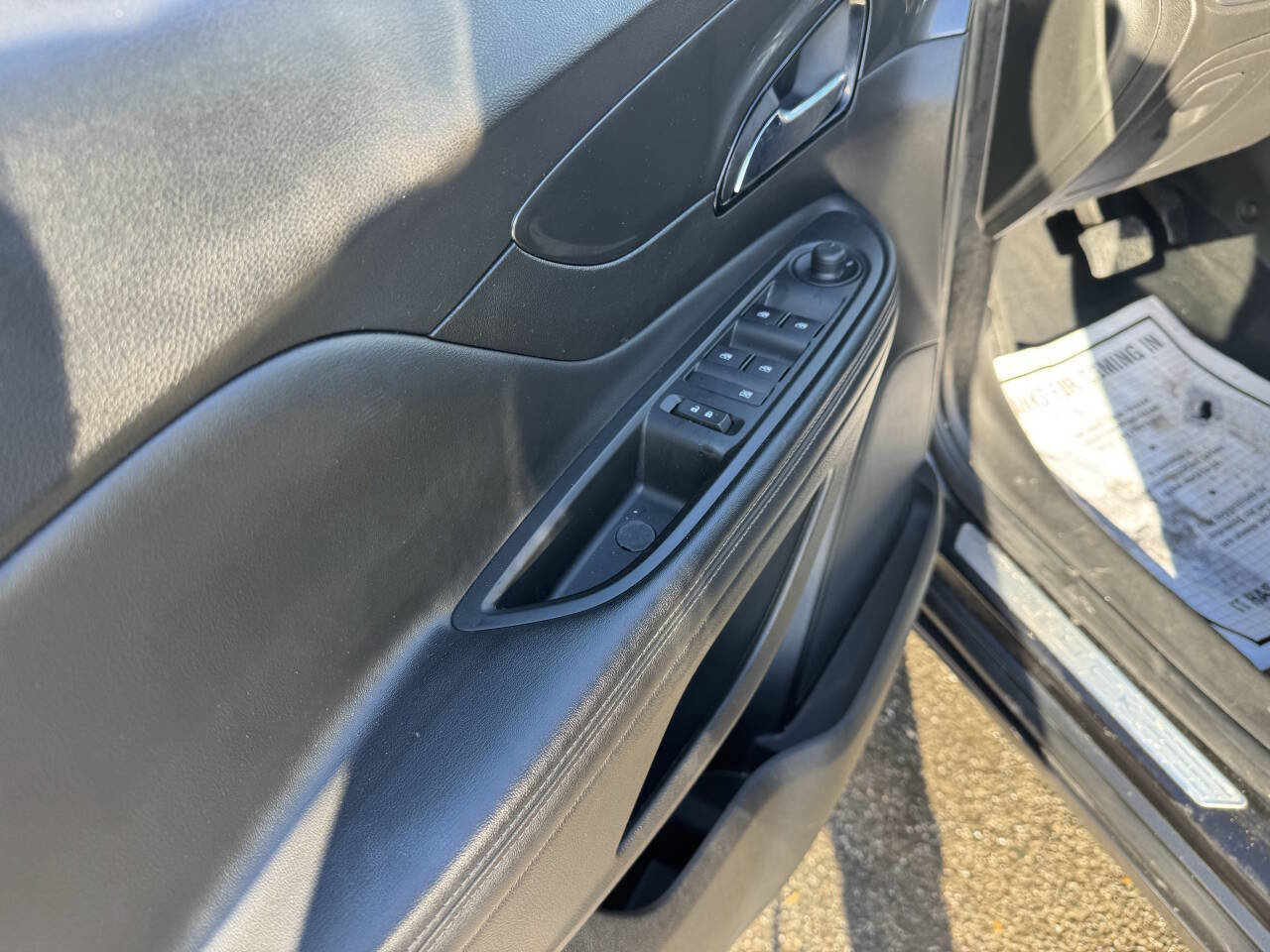 Used 2018 Buick Encore Sport Touring image 17