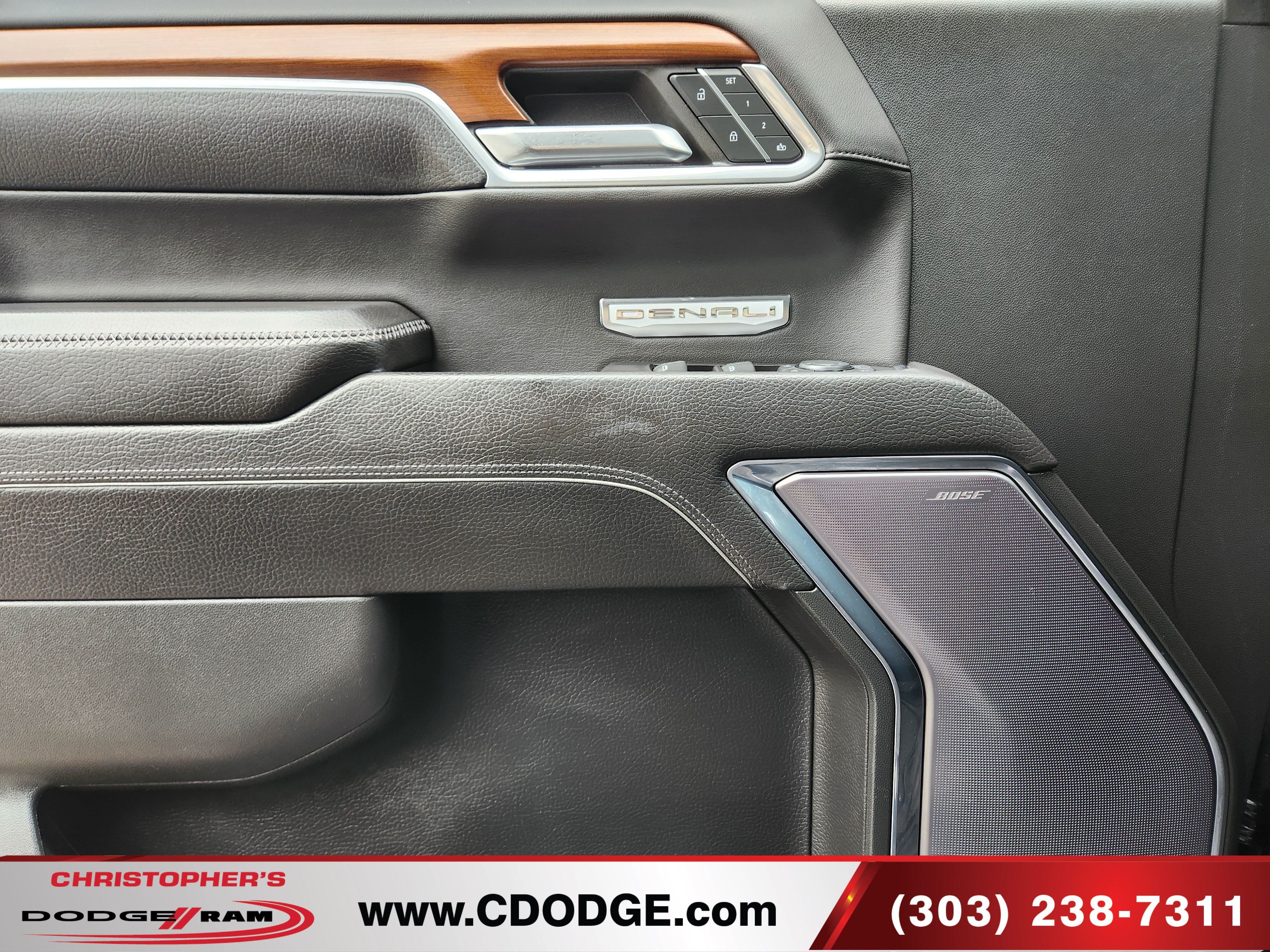 Used 2023 GMC Sierra 1500 Denali w/ Technology Package AWD/4WD image 15