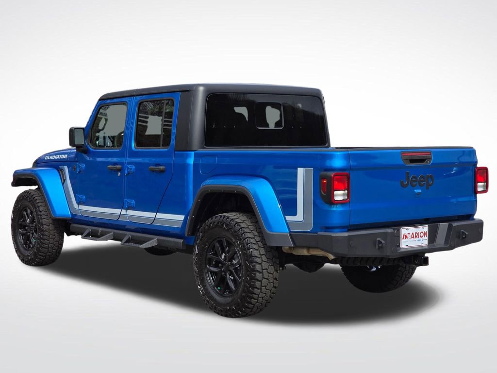Used 2023 Jeep Gladiator Sport image 16