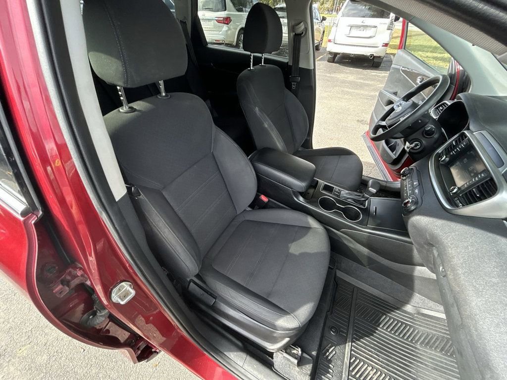 Used 2020 Kia Sorento LX FWD image 20