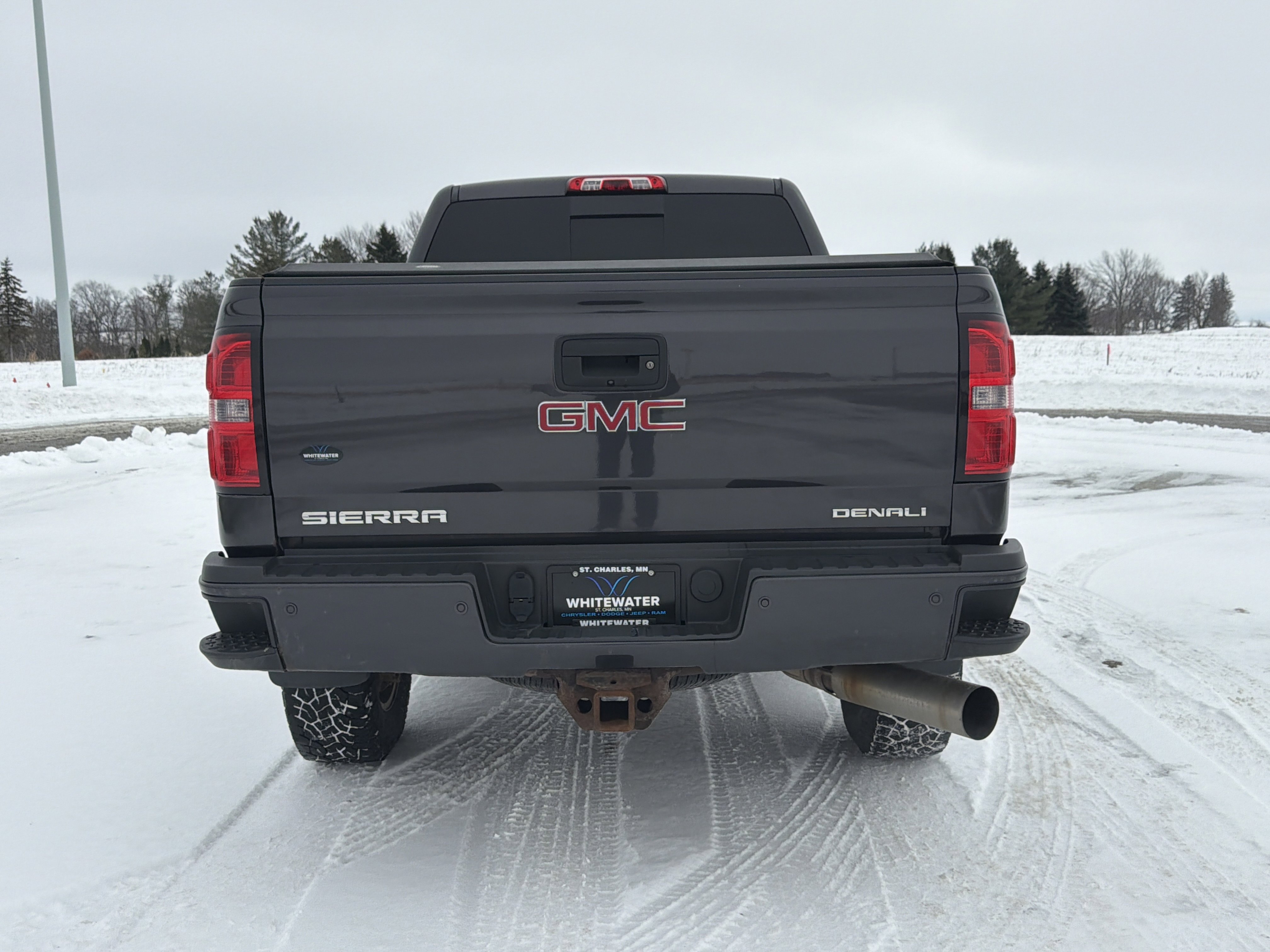 Used 2015 GMC Sierra 3500 Denali w/ Duramax Plus Package image 26