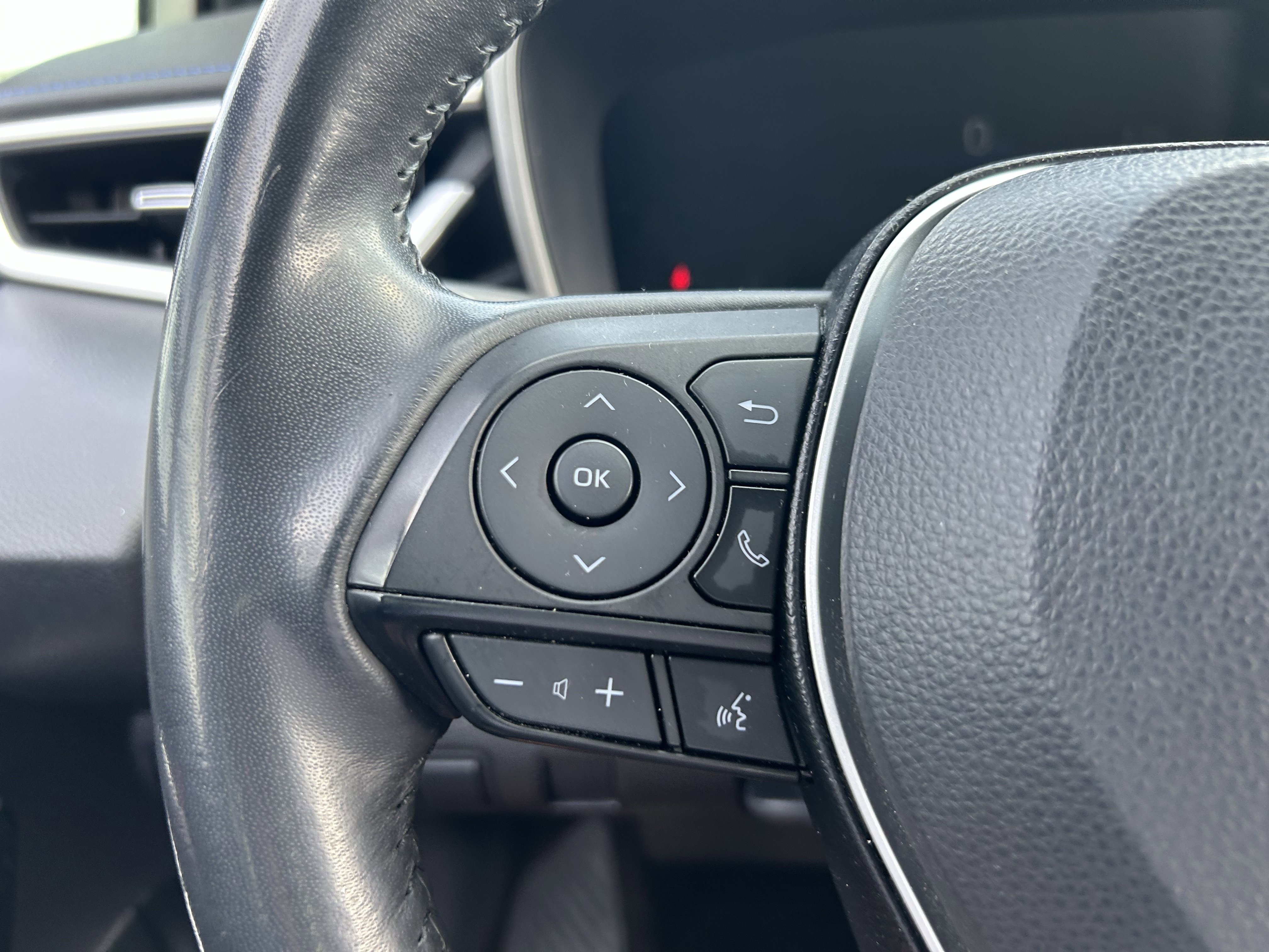 Used 2020 Toyota Corolla XSE w/ Advanced Lighting Package image 19