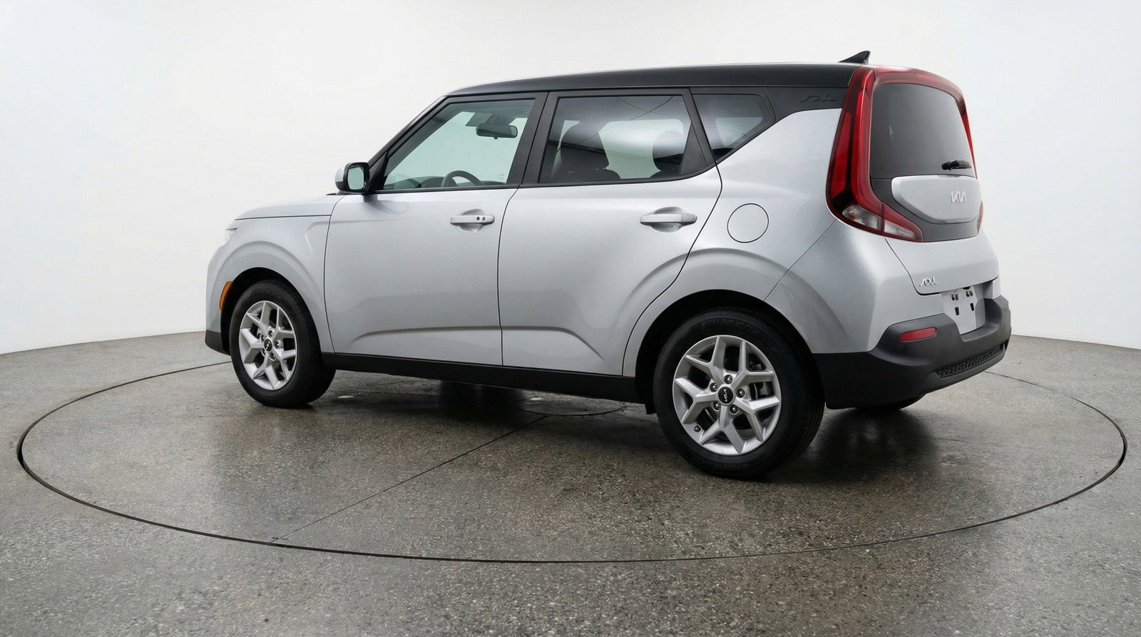 Used 2025 Kia Soul LX w/ LX Technology Package image 6