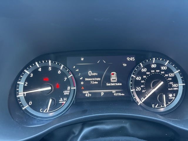 Used 2021 Toyota Highlander XLE AWD/4WD image 13