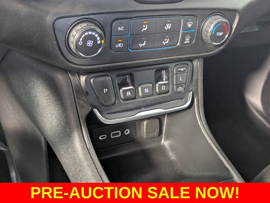 Used 2018 GMC Terrain SLE FWD image 19