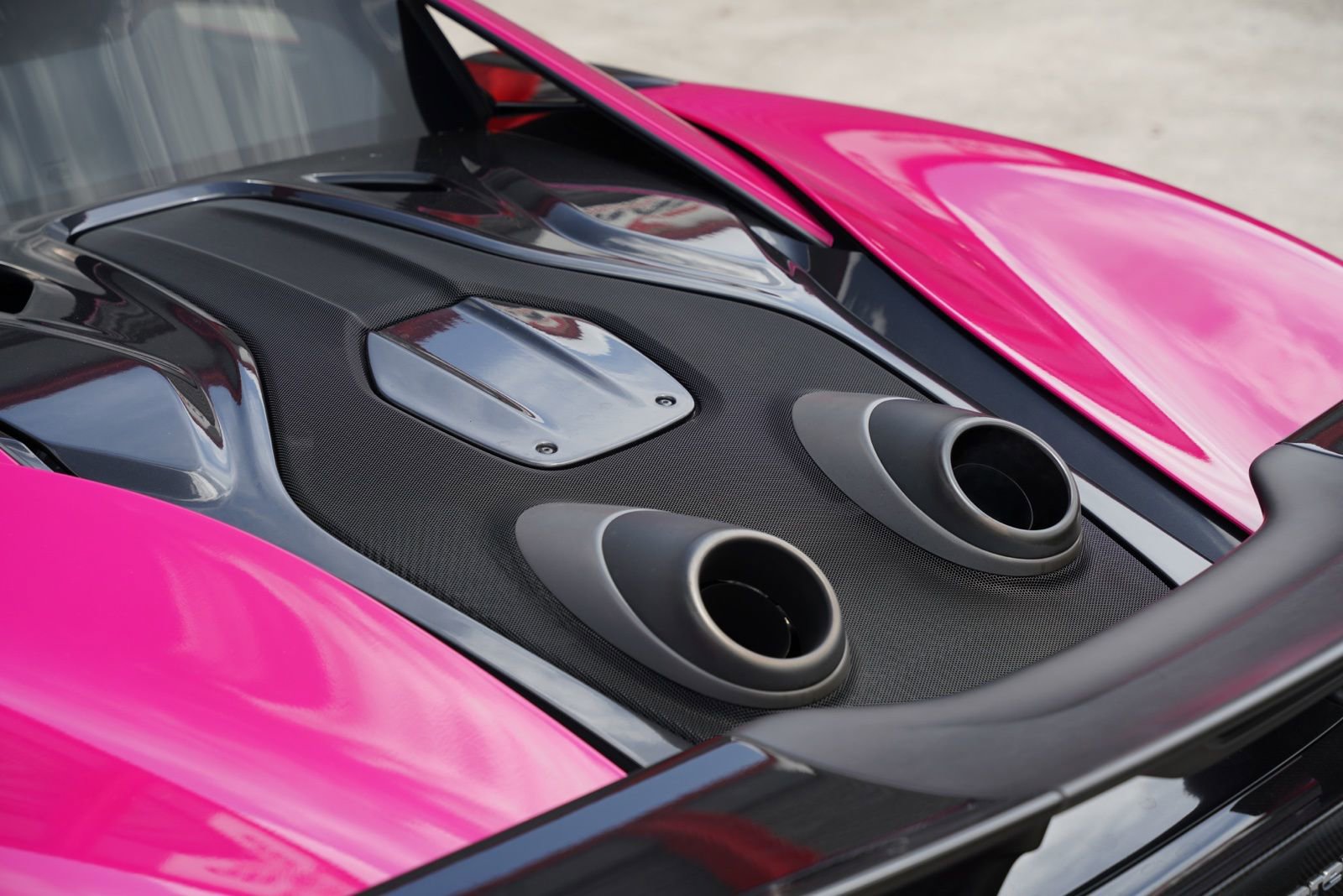 Used 2019 McLaren 600LT RWD image 7