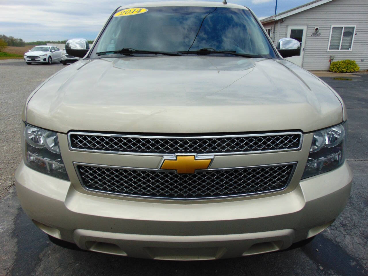 Used 2014 Chevrolet Tahoe LT w/ All-Star Edition AWD/4WD image 3