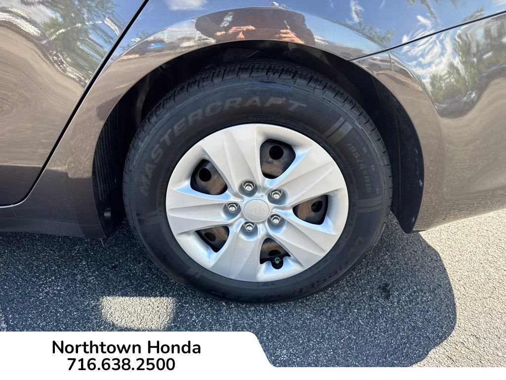 Used 2017 Kia Forte LX w/ LX Popular Package FWD image 12