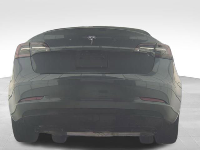 Used 2021 Tesla Model 3 Standard Range Plus image 4