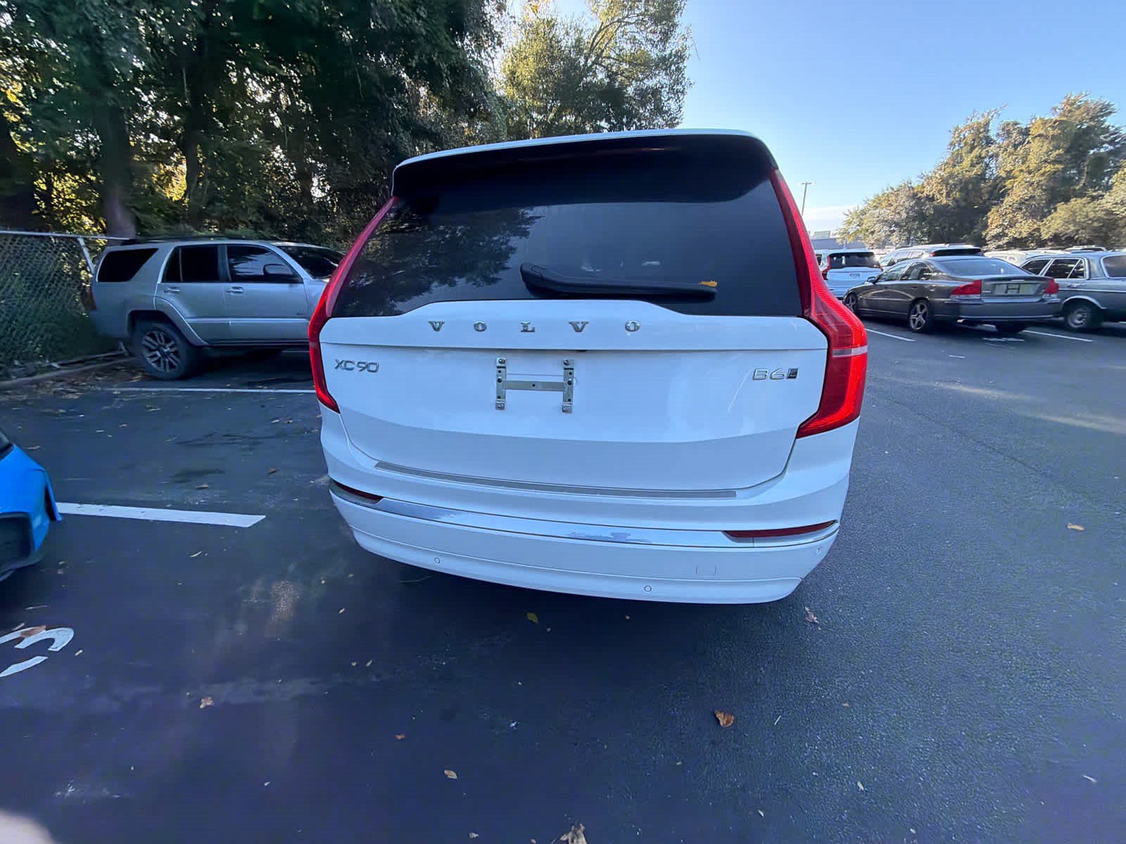 Used 2024 Volvo XC90 B6 Plus w/ Protection Package Premier AWD/4WD image 13