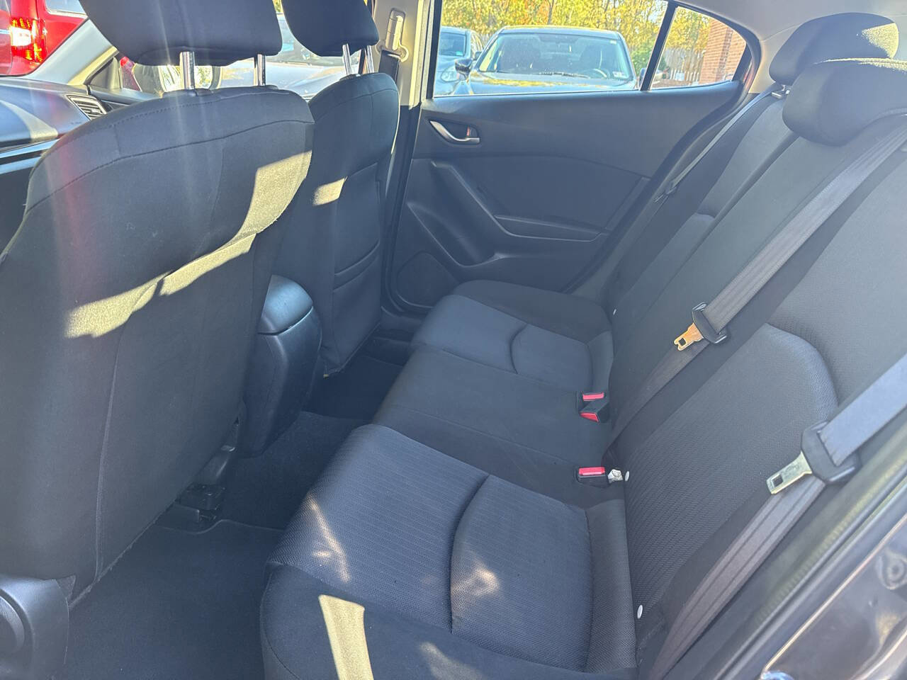 Used 2015 MAZDA MAZDA3 i Sport image 11