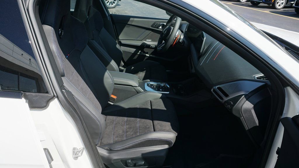 Used 2026 BMW M235i xDrive w/ Technology Package image 11