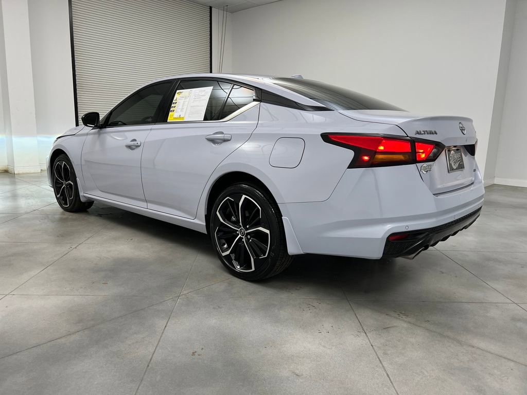 Used 2024 Nissan Altima 2.5 SR image 5