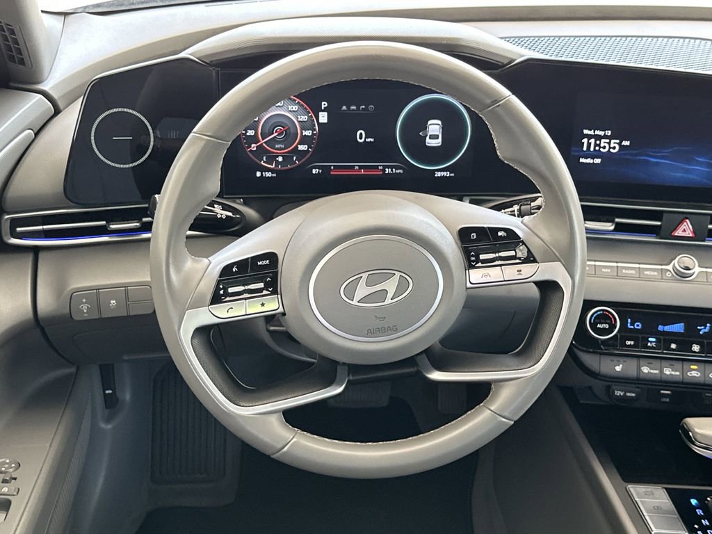 Used 2024 Hyundai Elantra SEL w/ Convenience Package FWD image 16